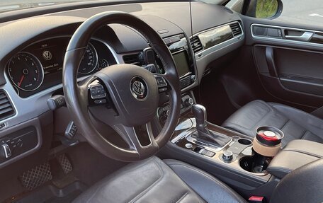 Volkswagen Touareg III, 2013 год, 2 990 000 рублей, 5 фотография
