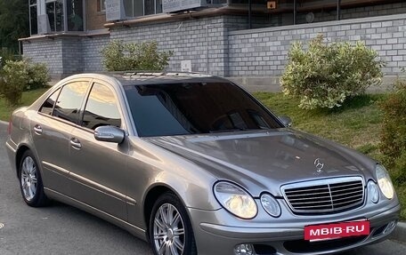 Mercedes-Benz E-Класс, 2004 год, 795 000 рублей, 3 фотография