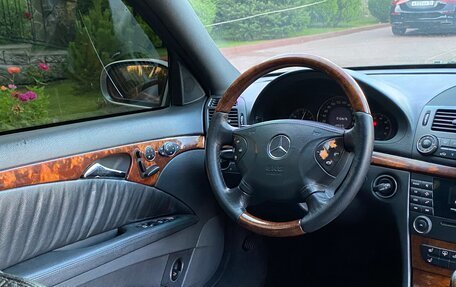 Mercedes-Benz E-Класс, 2004 год, 795 000 рублей, 29 фотография