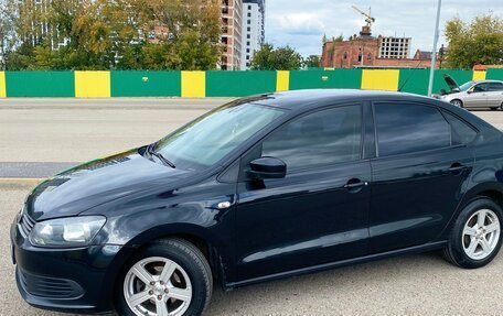 Volkswagen Polo VI (EU Market), 2011 год, 700 000 рублей, 2 фотография