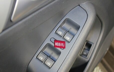 Volkswagen Jetta VI, 2012 год, 879 000 рублей, 14 фотография
