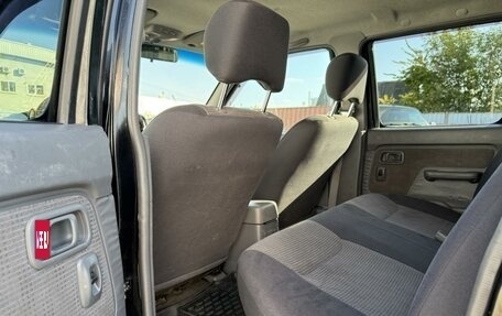 Nissan NP300, 2012 год, 950 000 рублей, 11 фотография