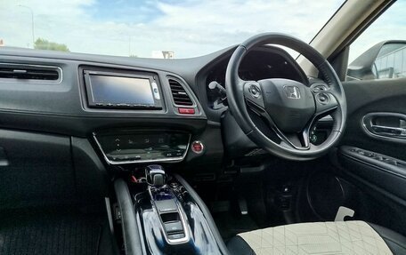 Honda Vezel, 2014 год, 1 310 000 рублей, 14 фотография