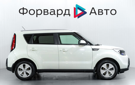 KIA Soul II рестайлинг, 2016 год, 1 385 000 рублей, 8 фотография
