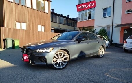 Volvo S60 III, 2021 год, 2 550 000 рублей, 1 фотография