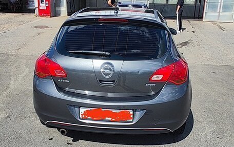 Opel Astra J, 2012 год, 900 000 рублей, 1 фотография
