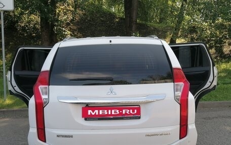 Mitsubishi Pajero Sport III рестайлинг, 2019 год, 3 150 000 рублей, 2 фотография