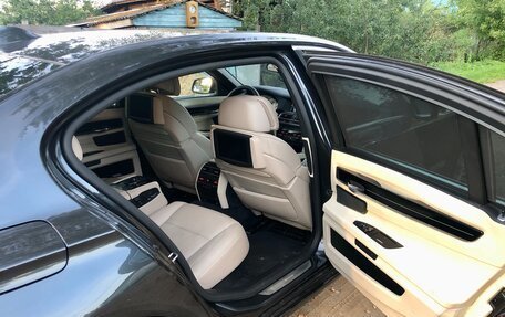 BMW 7 серия, 2011 год, 1 350 000 рублей, 11 фотография
