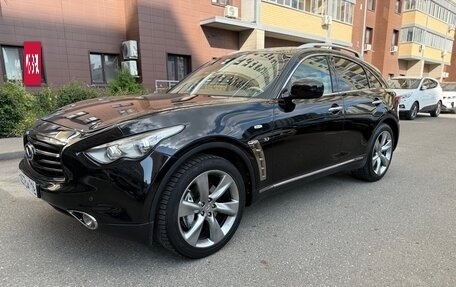 Infiniti QX70, 2015 год, 2 200 000 рублей, 2 фотография
