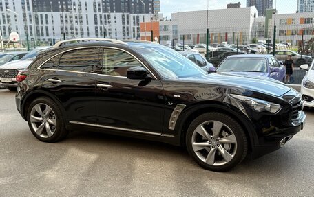 Infiniti QX70, 2015 год, 2 200 000 рублей, 5 фотография