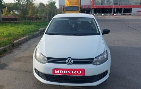 Volkswagen Polo VI (EU Market), 2014 год, 690 000 рублей, 2 фотография