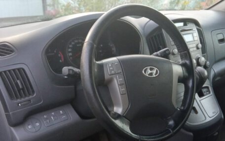 Hyundai H-1 II рестайлинг, 2012 год, 1 196 000 рублей, 7 фотография