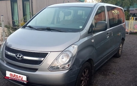 Hyundai H-1 II рестайлинг, 2012 год, 1 196 000 рублей, 2 фотография