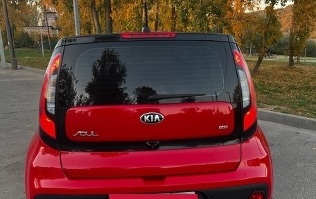 KIA Soul II рестайлинг, 2018 год, 1 600 000 рублей, 3 фотография