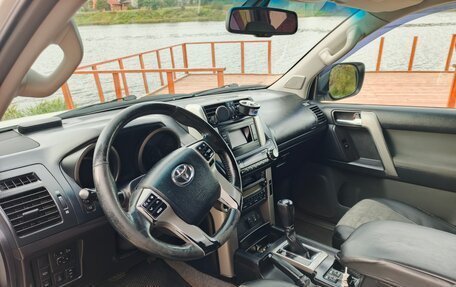 Toyota Land Cruiser Prado 150 рестайлинг 2, 2010 год, 1 999 000 рублей, 5 фотография