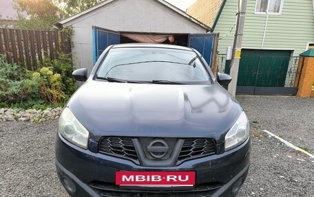 Nissan Qashqai, 2011 год, 780 000 рублей, 2 фотография