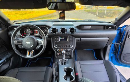 Ford Mustang VI рестайлинг, 2018 год, 2 200 000 рублей, 10 фотография
