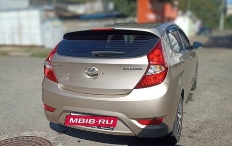 Hyundai Solaris II рестайлинг, 2012 год, 900 000 рублей, 5 фотография