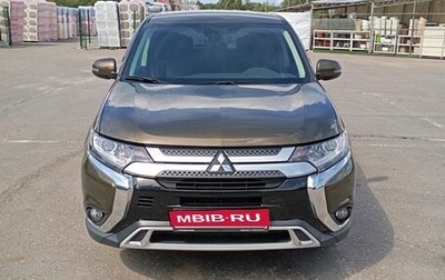 Mitsubishi Outlander III рестайлинг 3, 2019 год, 2 370 000 рублей, 1 фотография