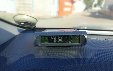 Hyundai Solaris II рестайлинг, 2012 год, 900 000 рублей, 21 фотография