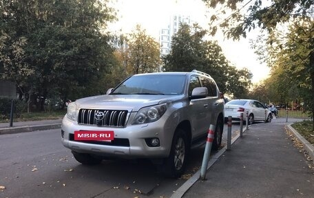 Toyota Land Cruiser Prado 150 рестайлинг 2, 2010 год, 2 995 000 рублей, 7 фотография