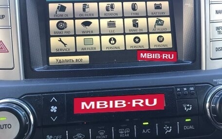 Toyota Land Cruiser Prado 150 рестайлинг 2, 2010 год, 2 995 000 рублей, 14 фотография