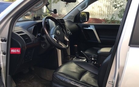 Toyota Land Cruiser Prado 150 рестайлинг 2, 2010 год, 2 995 000 рублей, 22 фотография