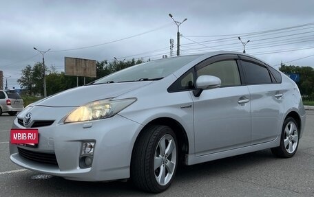Toyota Prius, 2010 год, 1 090 000 рублей, 2 фотография