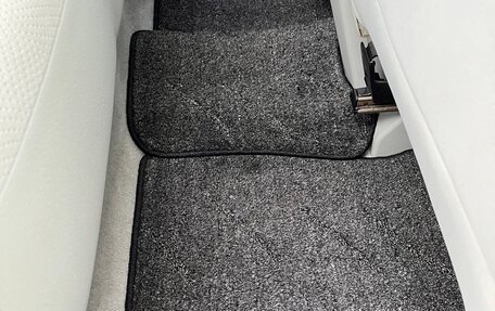 Toyota Prius, 2010 год, 1 090 000 рублей, 17 фотография