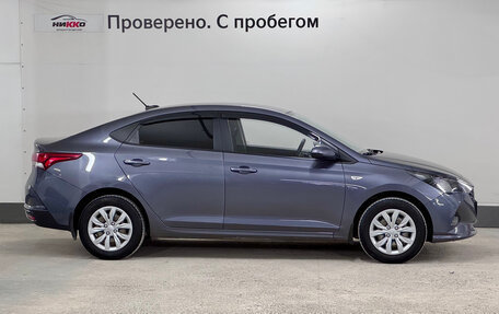 Hyundai Solaris II рестайлинг, 2021 год, 1 570 000 рублей, 3 фотография