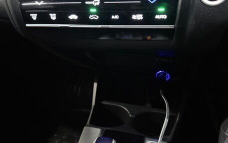 Honda Fit III, 2014 год, 880 000 рублей, 3 фотография
