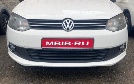 Volkswagen Polo VI (EU Market), 2012 год, 700 000 рублей, 1 фотография