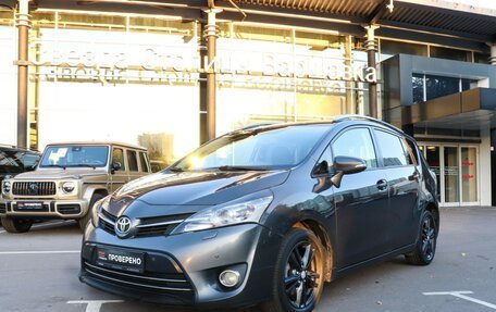 Toyota Verso I, 2013 год, 1 190 000 рублей, 1 фотография