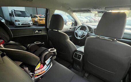 KIA Sportage IV рестайлинг, 2018 год, 2 450 000 рублей, 29 фотография