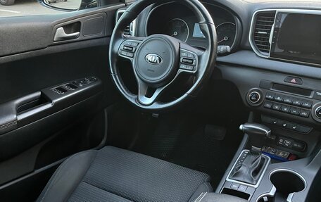 KIA Sportage IV рестайлинг, 2018 год, 2 450 000 рублей, 31 фотография
