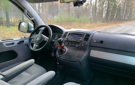 Volkswagen Multivan T5, 2012 год, 2 350 000 рублей, 8 фотография