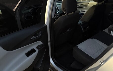 Chevrolet Equinox III, 2020 год, 1 700 000 рублей, 23 фотография