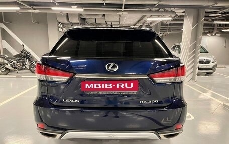 Lexus RX IV рестайлинг, 2019 год, 4 390 000 рублей, 7 фотография