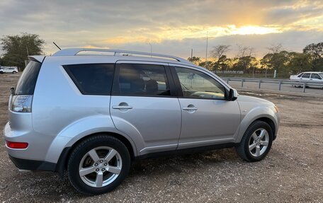 Mitsubishi Outlander III рестайлинг 3, 2008 год, 1 000 000 рублей, 5 фотография