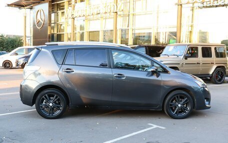 Toyota Verso I, 2013 год, 1 190 000 рублей, 4 фотография