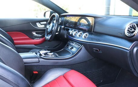 Mercedes-Benz E-Класс, 2017 год, 3 690 000 рублей, 9 фотография