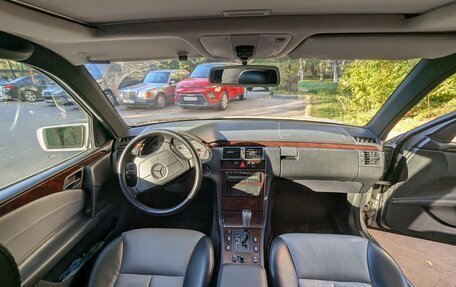 Mercedes-Benz E-Класс, 1997 год, 1 000 000 рублей, 7 фотография