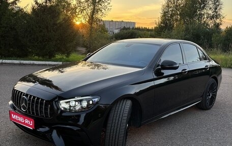 Mercedes-Benz E-Класс, 2018 год, 2 900 000 рублей, 1 фотография