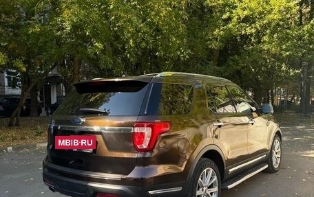 Ford Explorer VI, 2018 год, 3 450 000 рублей, 2 фотография