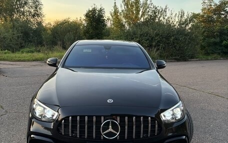 Mercedes-Benz E-Класс, 2018 год, 2 900 000 рублей, 2 фотография