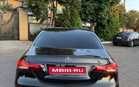 Mercedes-Benz E-Класс, 2018 год, 2 900 000 рублей, 5 фотография