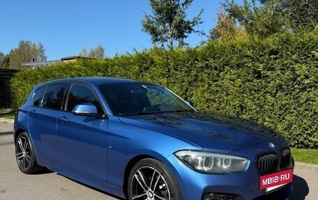BMW 1 серия, 2018 год, 1 800 000 рублей, 14 фотография