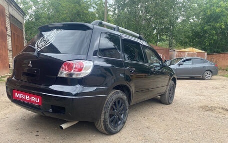 Mitsubishi Outlander III рестайлинг 3, 2006 год, 600 000 рублей, 6 фотография