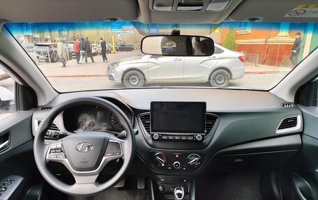 Hyundai Solaris II рестайлинг, 2021 год, 1 385 000 рублей, 1 фотография