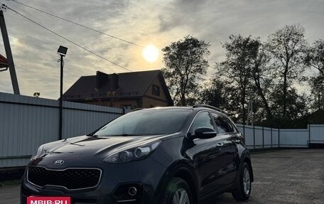 KIA Sportage IV рестайлинг, 2018 год, 2 100 000 рублей, 1 фотография